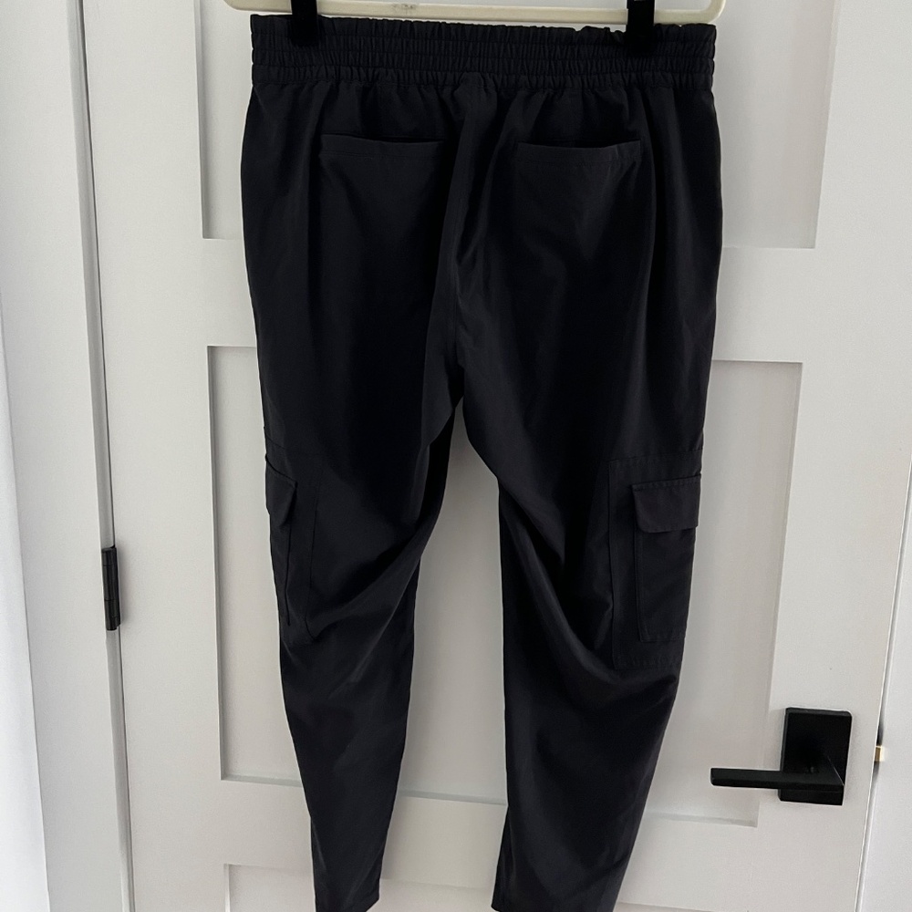 ATHLETA Women's Chelsea Lightweight Cargo Pant - Sz 12P - Picture 7 of 12